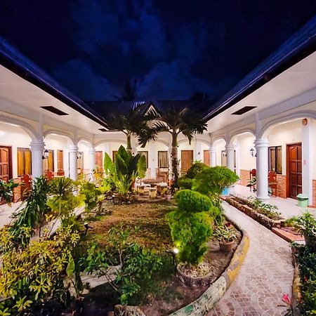 Mbg Travellers Inn Powered By Cocotel بويرتو برينسيسا المظهر الخارجي الصورة