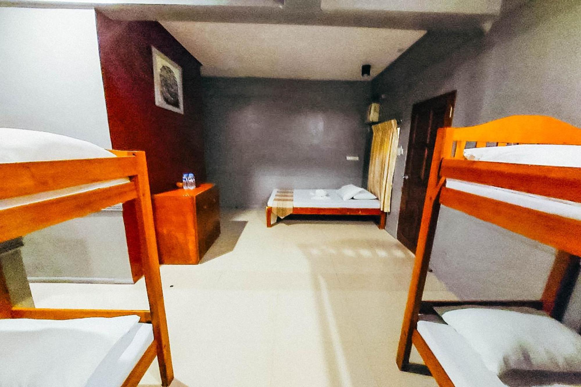 Mbg Travellers Inn Powered By Cocotel بويرتو برينسيسا الغرفة الصورة